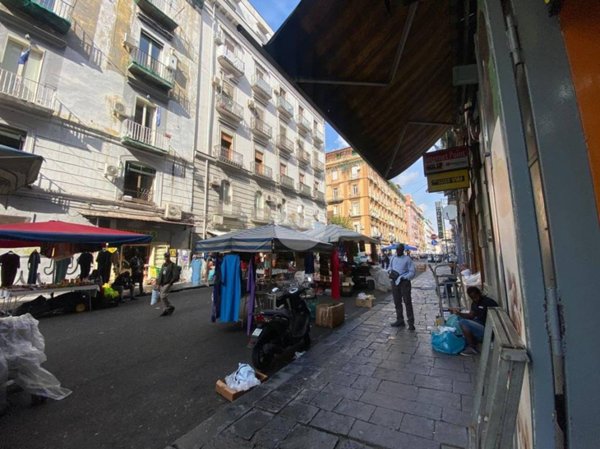 negozio in vendita a Napoli