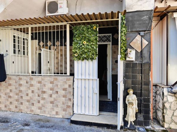 appartamento in vendita a Napoli in zona Secondigliano