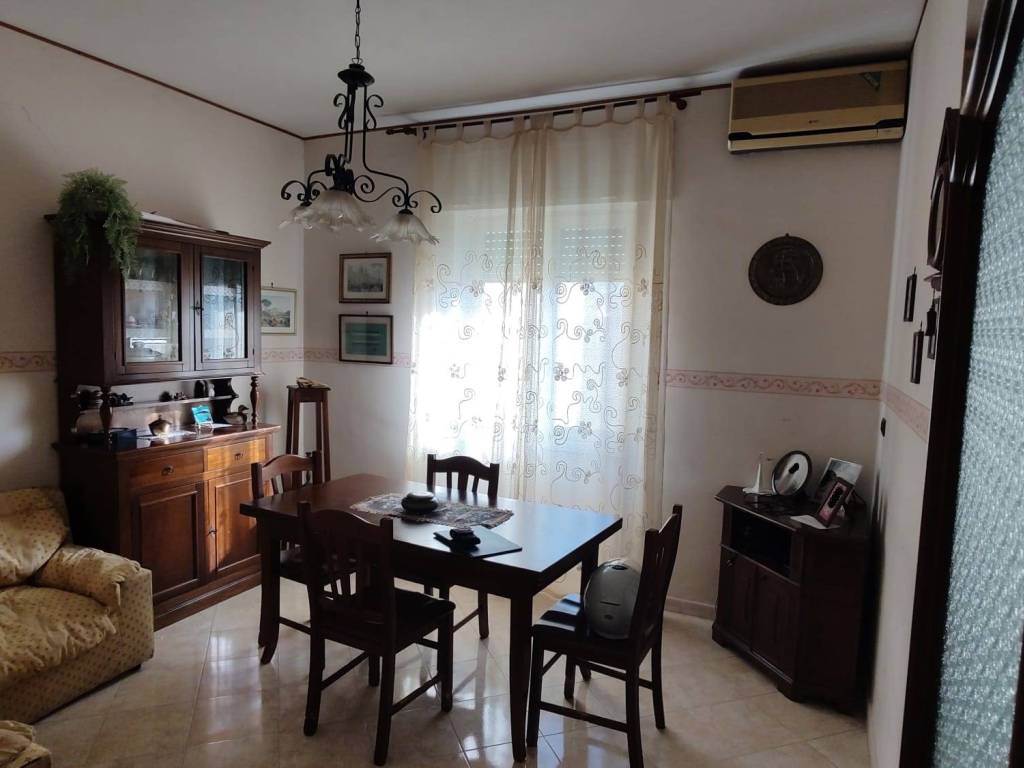 appartamento in vendita a Napoli in zona Bagnoli