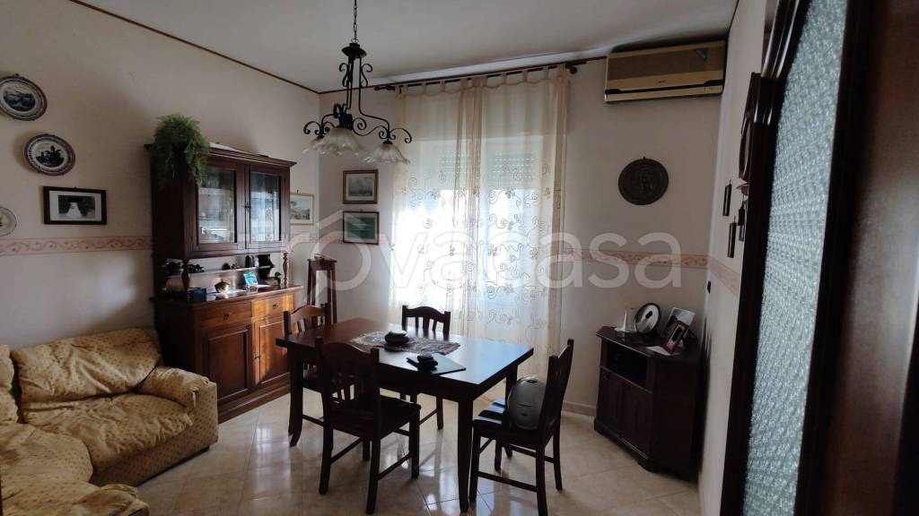 appartamento in vendita a Napoli in zona Bagnoli