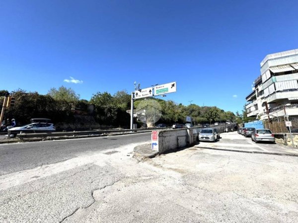 appartamento in vendita a Napoli in zona Soccavo