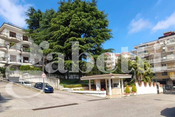 appartamento in vendita a Napoli in zona Capodimonte / Colli Aminei