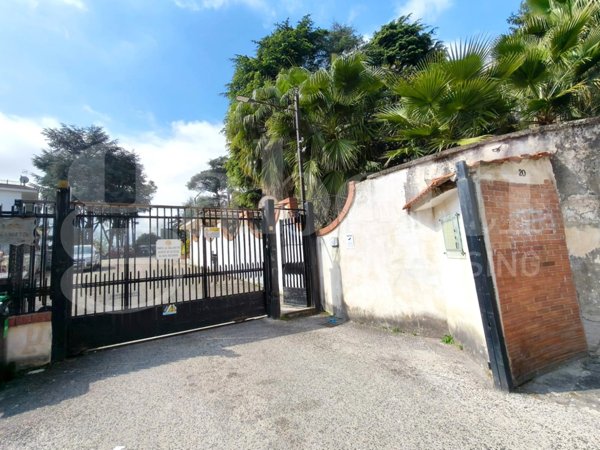 appartamento in vendita a Napoli in zona Capodimonte / Colli Aminei