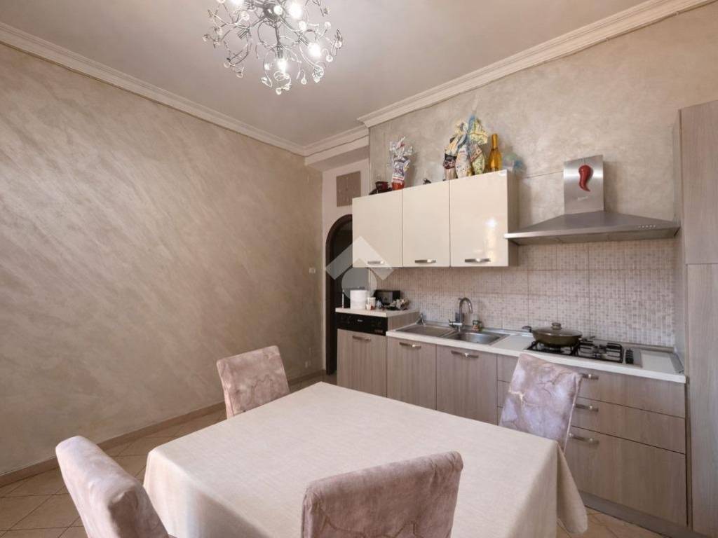 appartamento in vendita a Napoli in zona Secondigliano