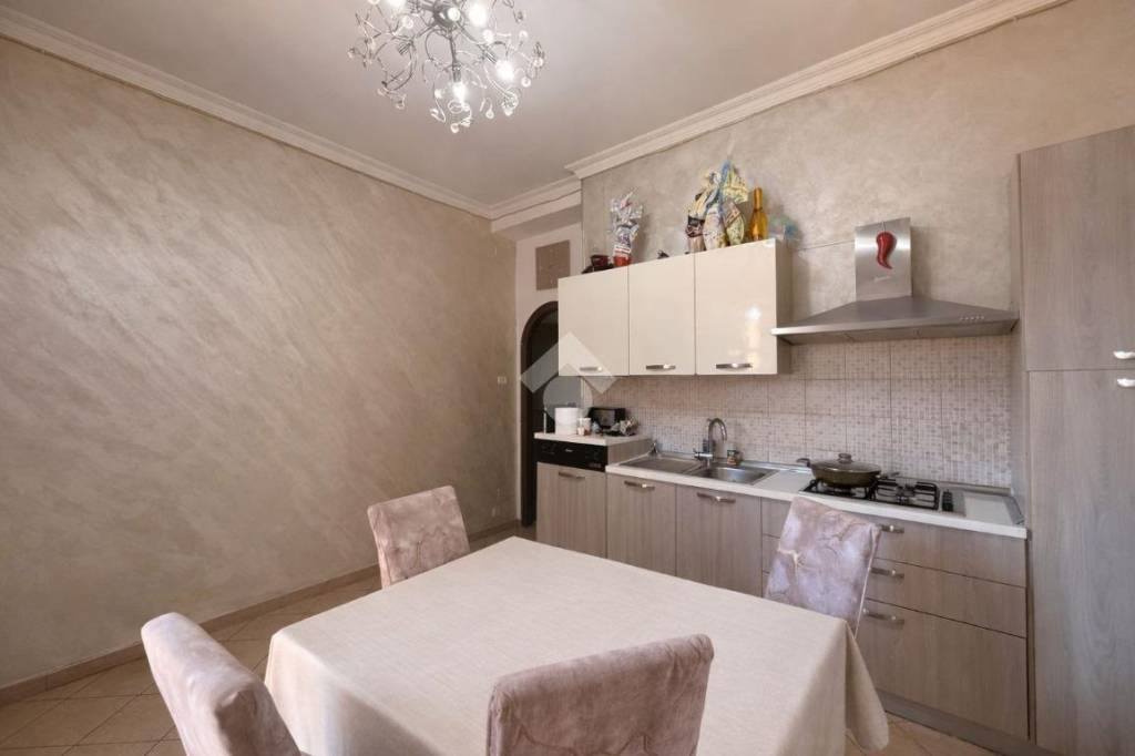 appartamento in vendita a Napoli in zona Secondigliano