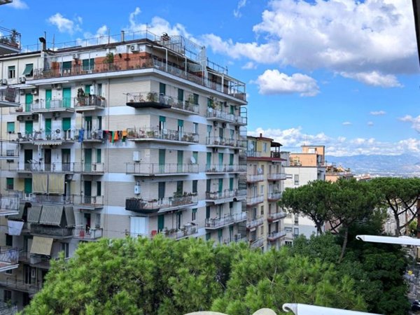 appartamento in vendita a Napoli in zona Capodimonte / Colli Aminei
