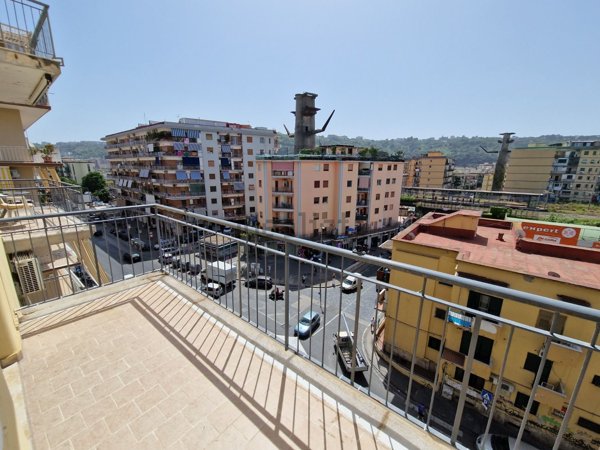 appartamento in vendita a Napoli in zona Fuorigrotta