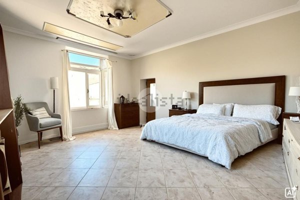 appartamento in vendita a Napoli in zona San Lorenzo