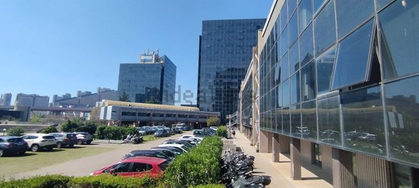 ufficio in vendita a Napoli in zona Poggioreale
