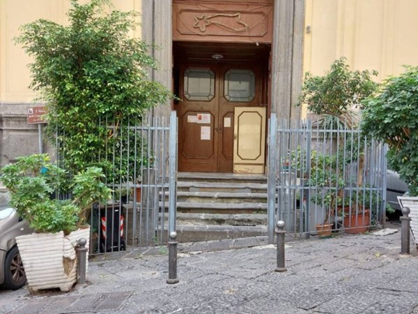 appartamento in vendita a Napoli