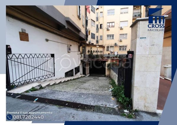 negozio in vendita a Napoli in zona Soccavo