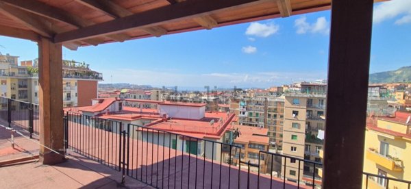 appartamento in vendita a Napoli in zona Arenella