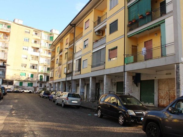 appartamento in vendita a Napoli in zona Bagnoli
