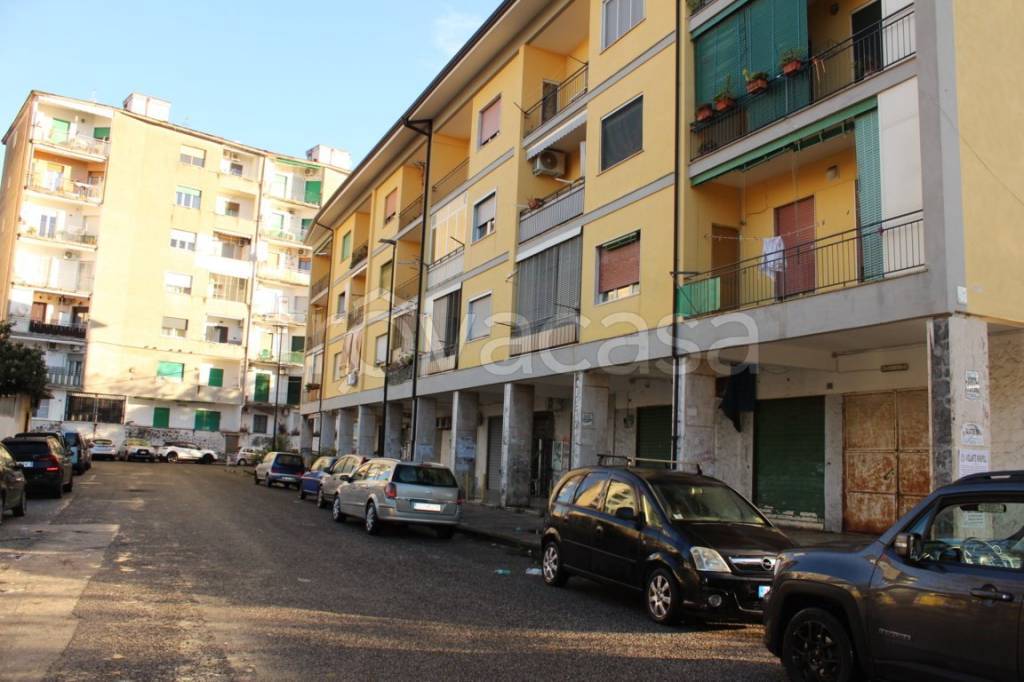 appartamento in vendita a Napoli in zona Fuorigrotta