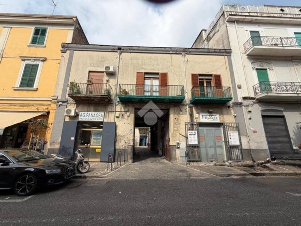 appartamento in vendita a Napoli in zona Barra