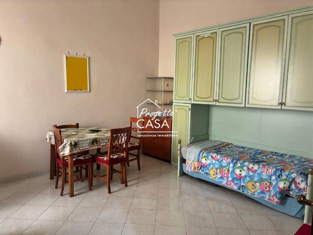 appartamento in vendita a Napoli in zona Barra