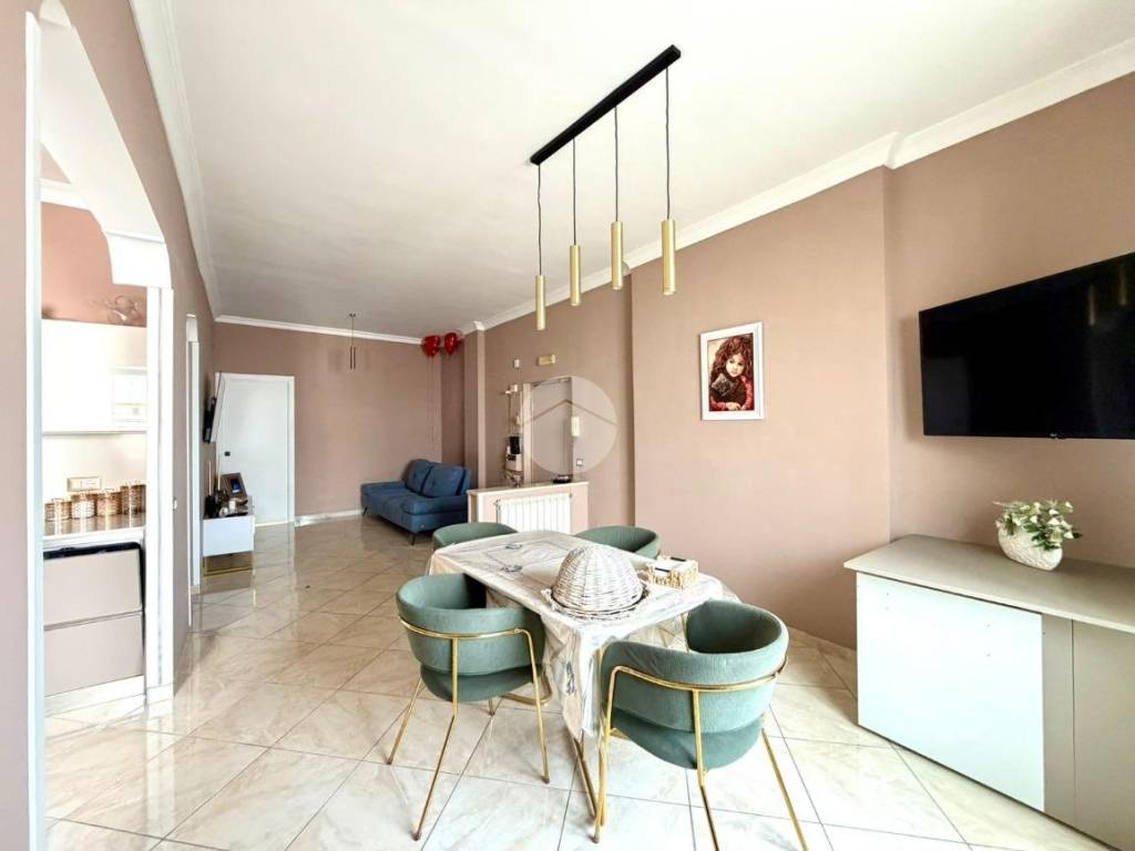 appartamento in vendita a Napoli in zona Fuorigrotta