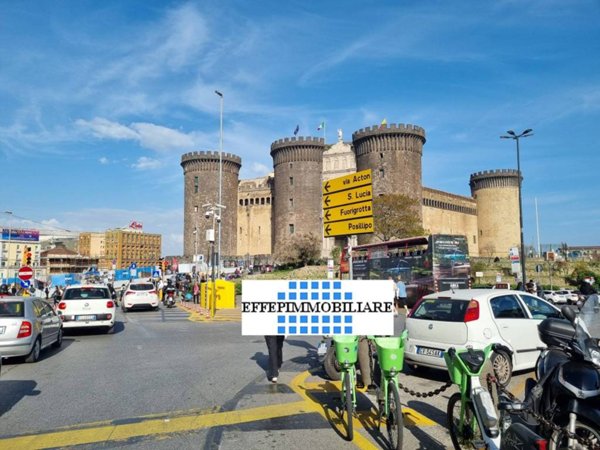 appartamento in vendita a Napoli in zona Porto