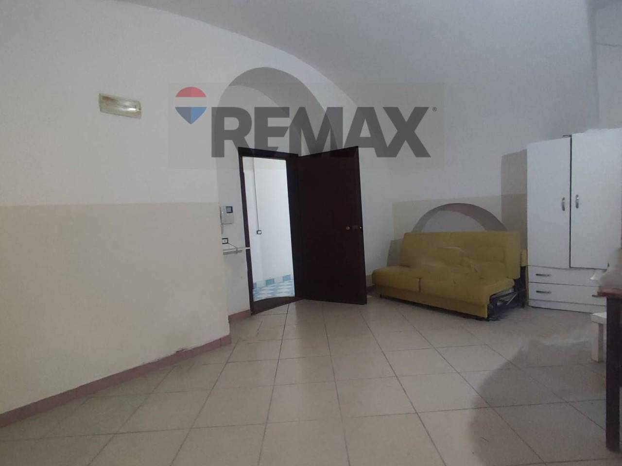 appartamento in vendita a Napoli in zona Vicaria