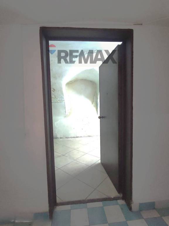 appartamento in vendita a Napoli in zona Vicaria