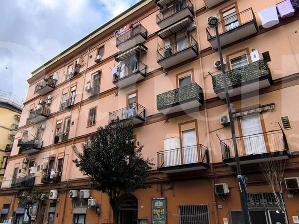 appartamento in vendita a Napoli in zona Vicaria