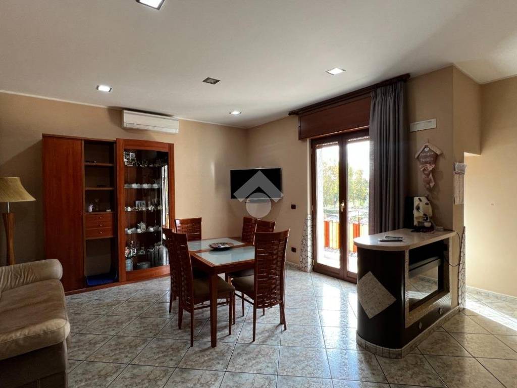 appartamento in vendita a Napoli in zona Secondigliano