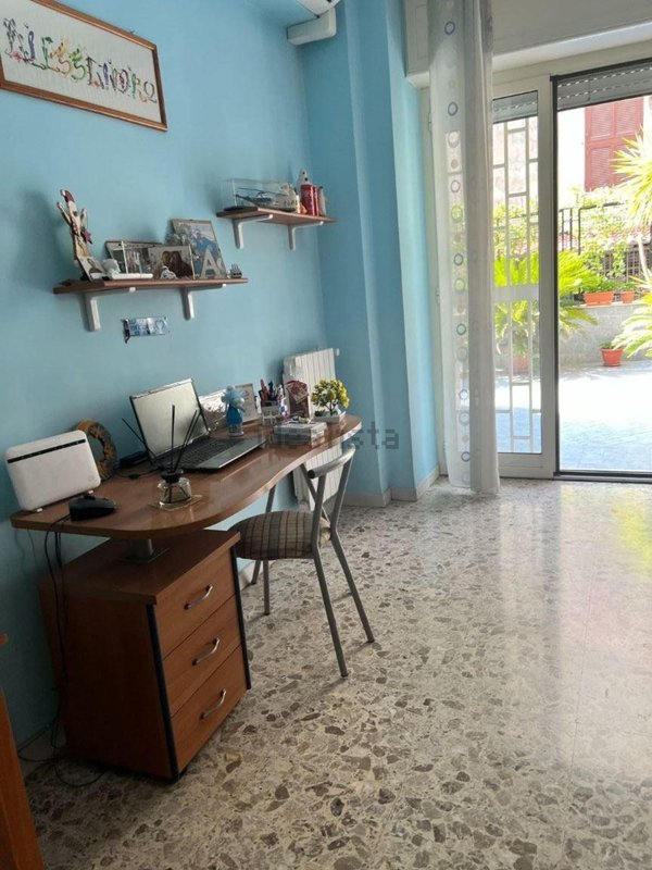 appartamento in vendita a Napoli in zona Arenella