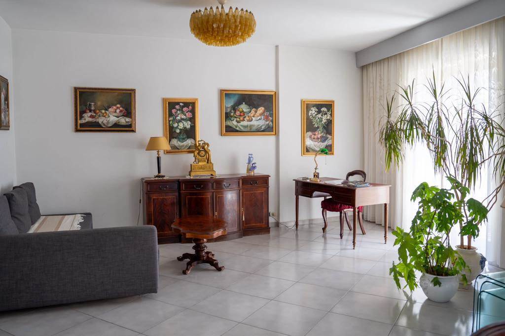 appartamento in vendita a Napoli in zona Arenella