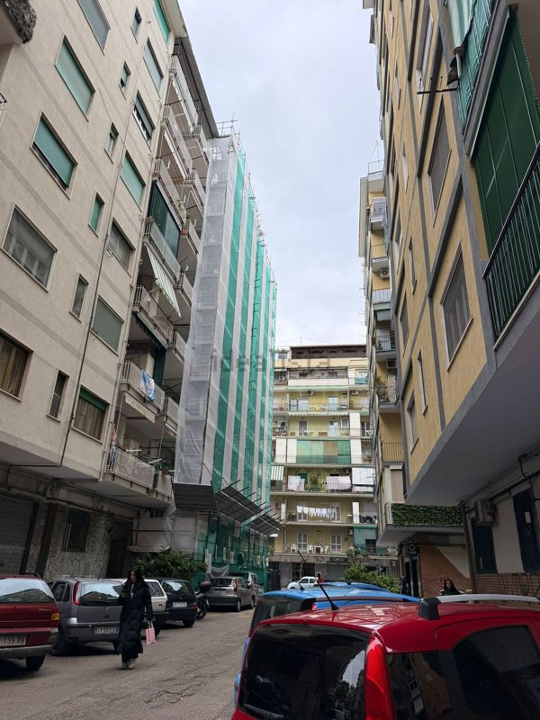 appartamento in vendita a Napoli in zona Fuorigrotta
