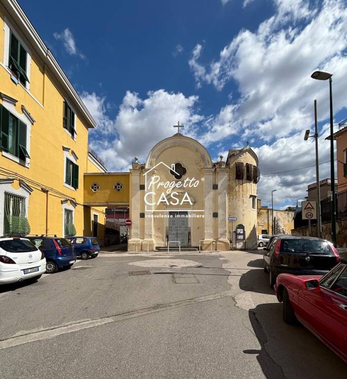 appartamento in vendita a Napoli in zona Barra