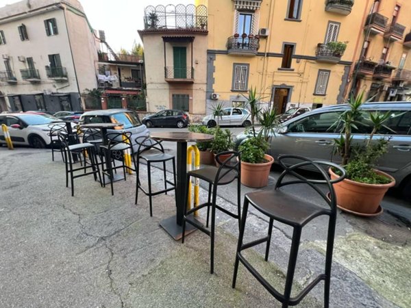 negozio in vendita a Napoli in zona Arenella