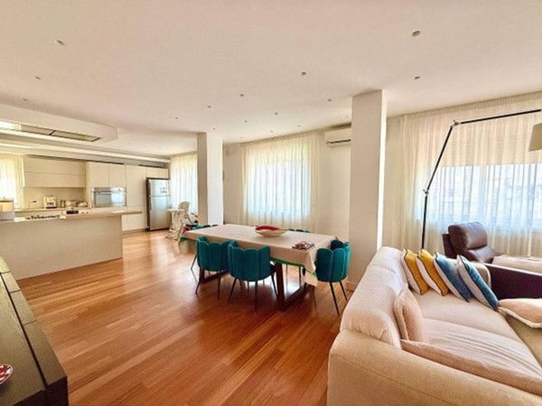 appartamento in vendita a Napoli in zona Vomero