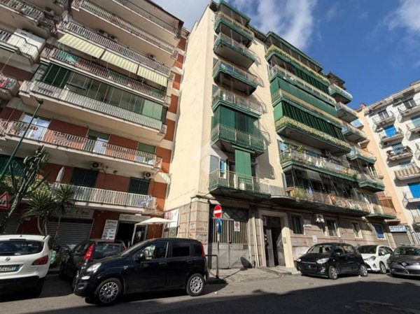 casa indipendente in vendita a Napoli in zona Secondigliano