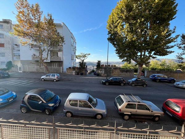 appartamento in vendita a Napoli in zona Posillipo