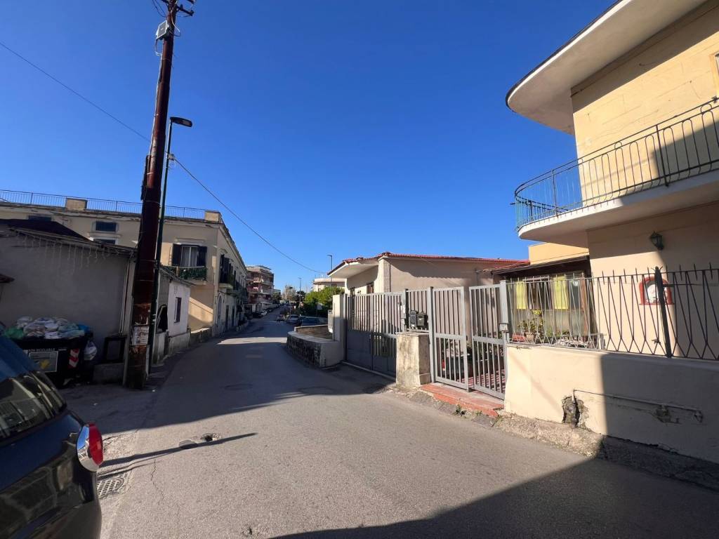 appartamento in vendita a Napoli in zona Piscinola