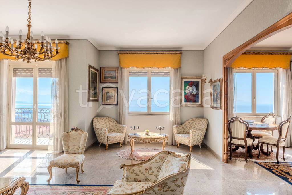 appartamento in vendita a Napoli in zona Vomero