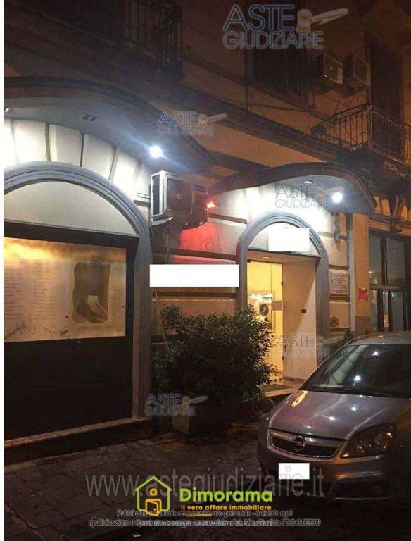 negozio in vendita a Napoli in zona Mercato