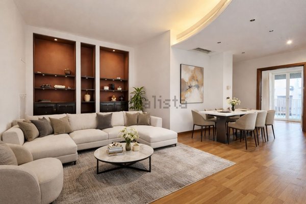 appartamento in vendita a Napoli in zona Arenella