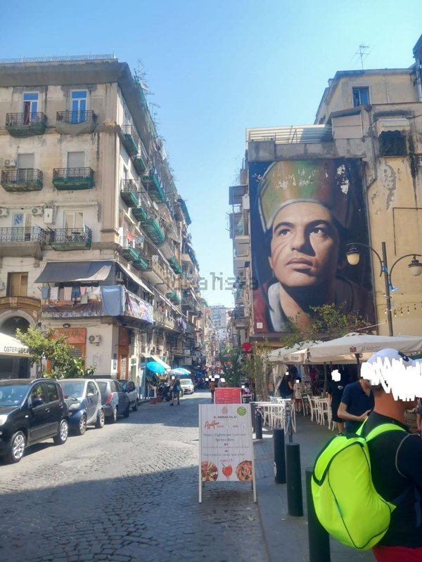 appartamento in vendita a Napoli in zona Pendino / San Giuseppe