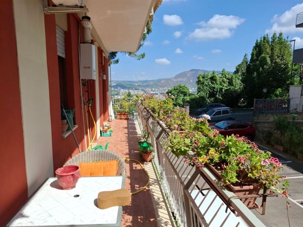 appartamento in vendita a Napoli in zona Posillipo