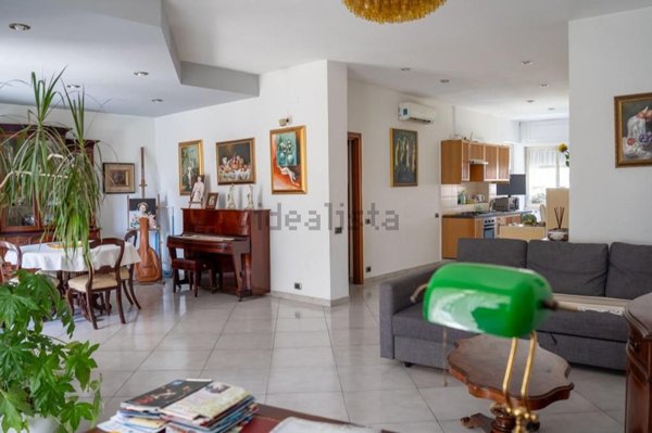 appartamento in vendita a Napoli in zona Arenella