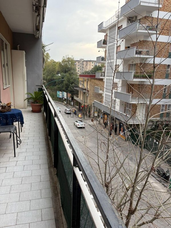 appartamento in vendita a Napoli in zona Arenella