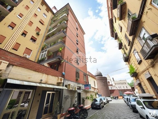 appartamento in vendita a Napoli in zona San Lorenzo