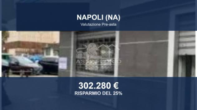 negozio in vendita a Napoli in zona Pianura