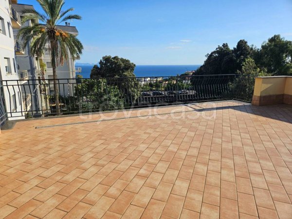 appartamento in vendita a Napoli in zona Posillipo