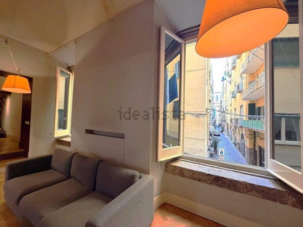 appartamento in vendita a Napoli in zona San Lorenzo