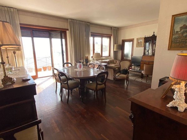 appartamento in vendita a Napoli in zona Posillipo