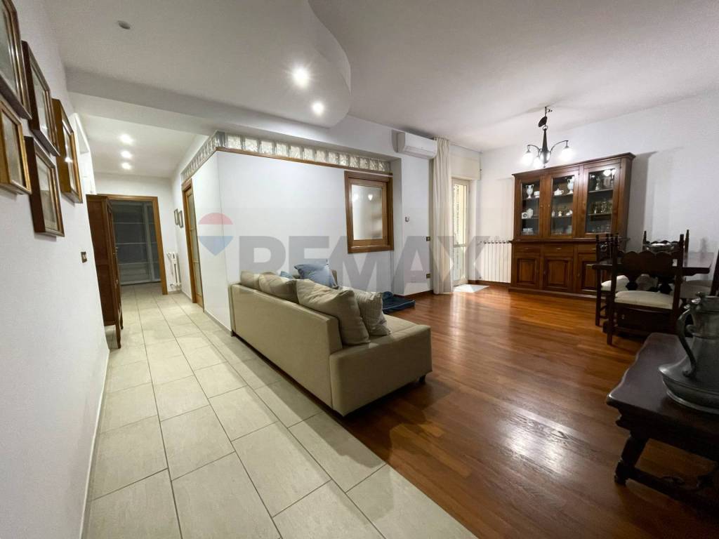 appartamento in vendita a Napoli in zona Vomero