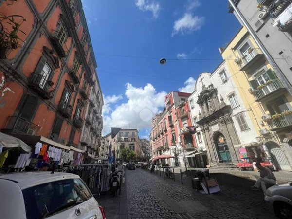 appartamento in vendita a Napoli in zona Stella