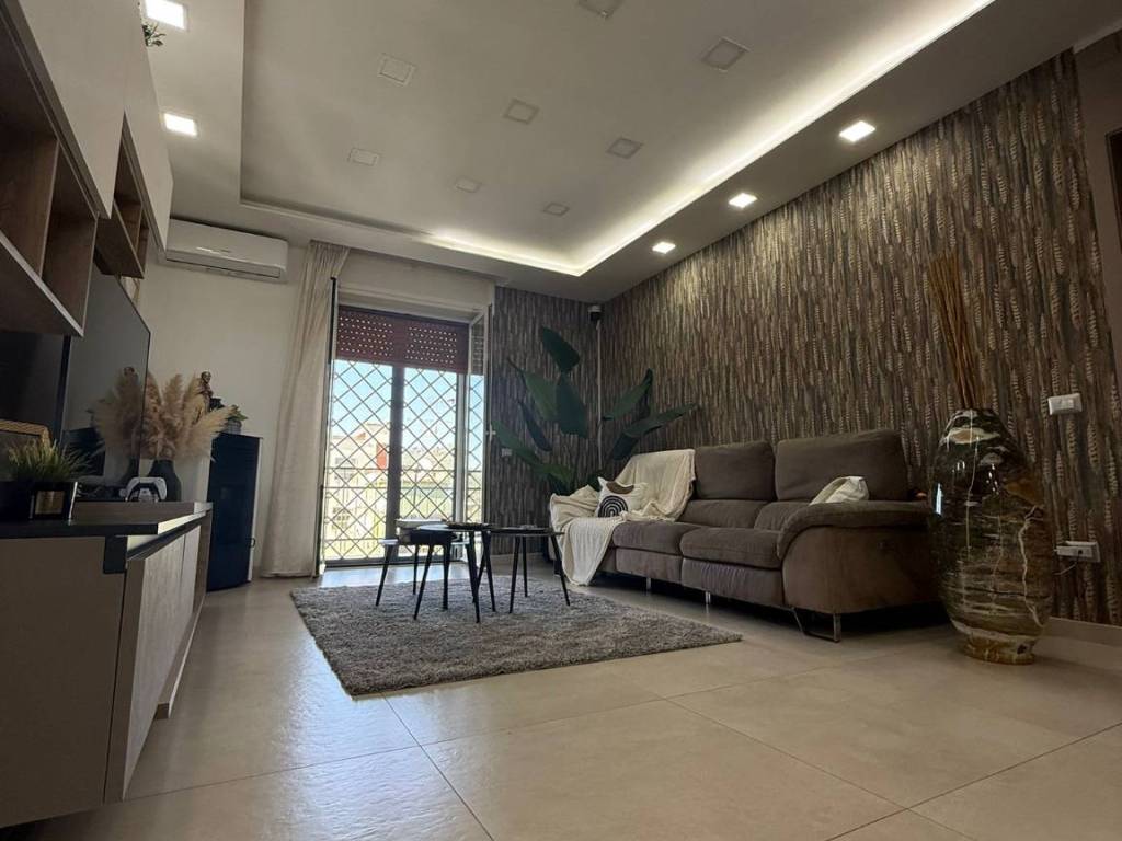appartamento in vendita a Napoli in zona Pianura